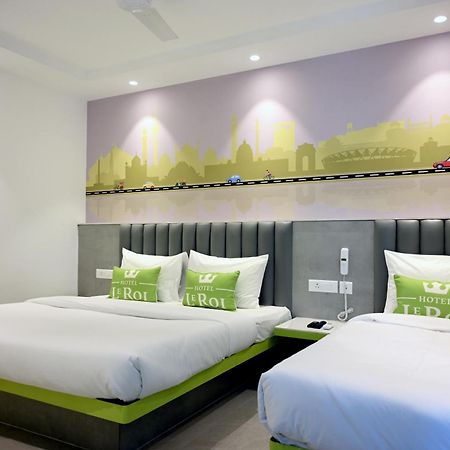 Hotel Le Roi Express Karol Bagh Delhi  Bagian luar foto