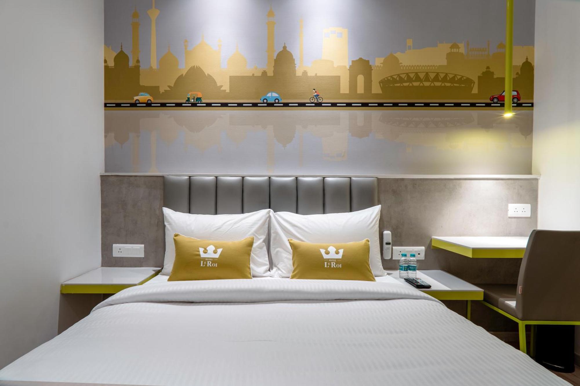 Hotel Le Roi Express Karol Bagh Delhi  Bagian luar foto
